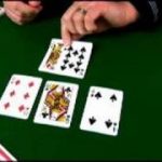 Crazy Pineapple: Variation on Texas Holdem : Learn What Cards to Discard in Crazy Pineapple Poker