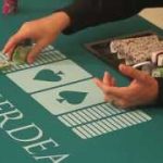 How to Deal Poker – How to Cut Chips