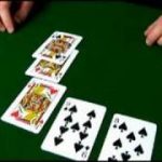 Crazy Pineapple: Variation on Texas Holdem : Learn About Discarding Hands in Crazy Pineapple Poker