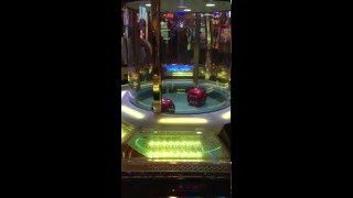 LIVE Electronic Craps Shoot to Win table