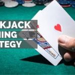 BLACKJACK SECRET! How to beat the dealer at Blackjack (Blackjack Strategy)