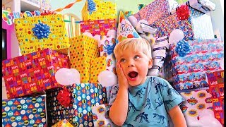 BIRTHDAY PRESENT SURPRISE ROULETTE ! REAL GIFTS VS FAKE! – Ollie’s 4th Birthday Special