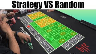 Roulette Strategy VS Random Player