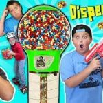 KIDS CANDY Dispenser Roulette GAME! FUN FUN FUN!